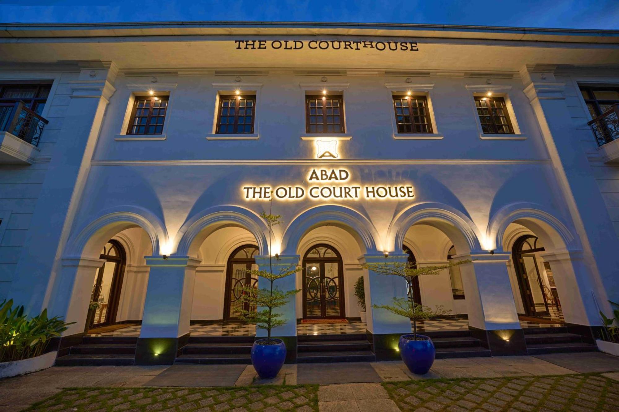 Hotel The Old Court House By Abad à Fort Kochi Extérieur photo