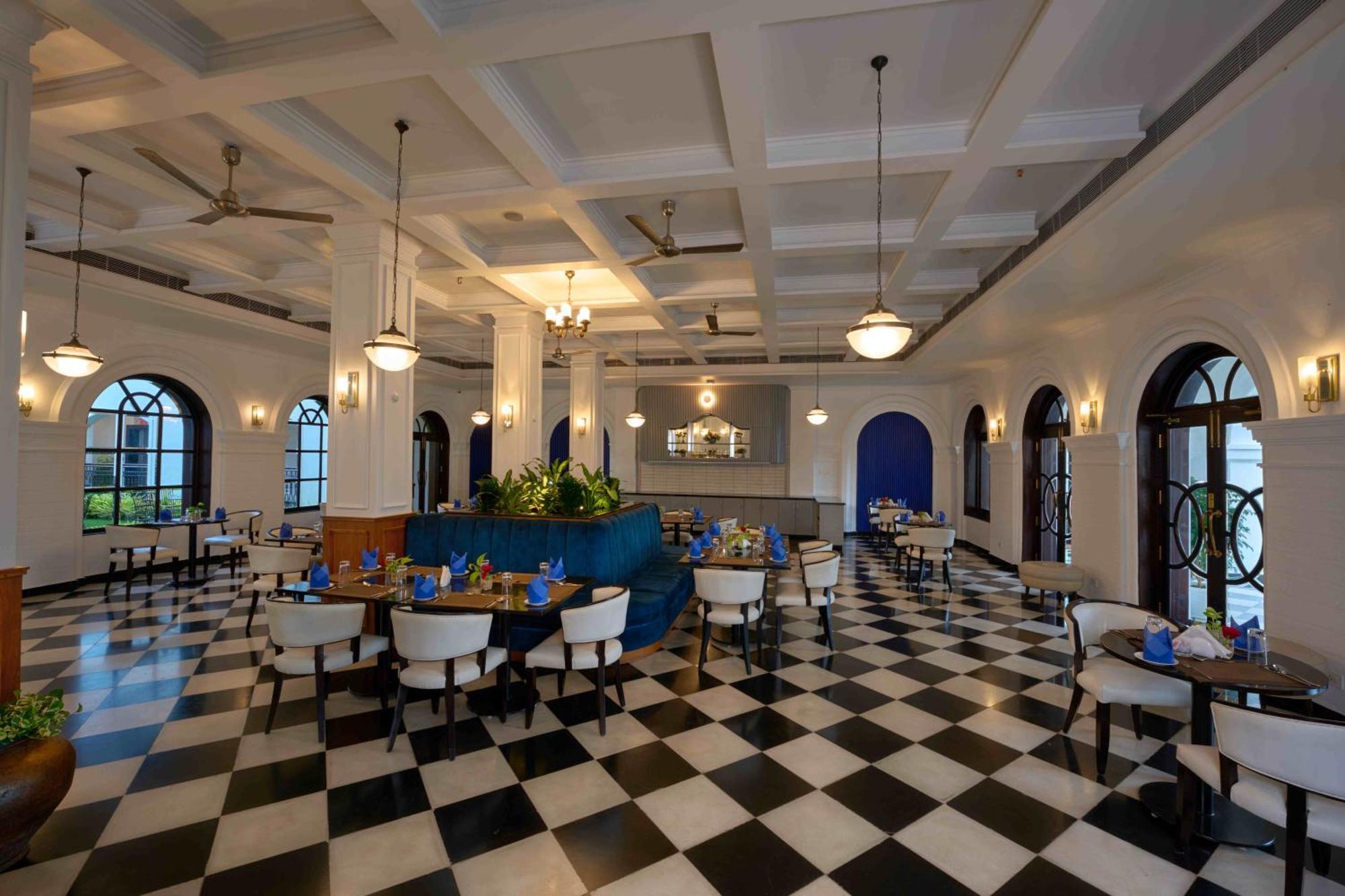 Hotel The Old Court House By Abad à Fort Kochi Extérieur photo